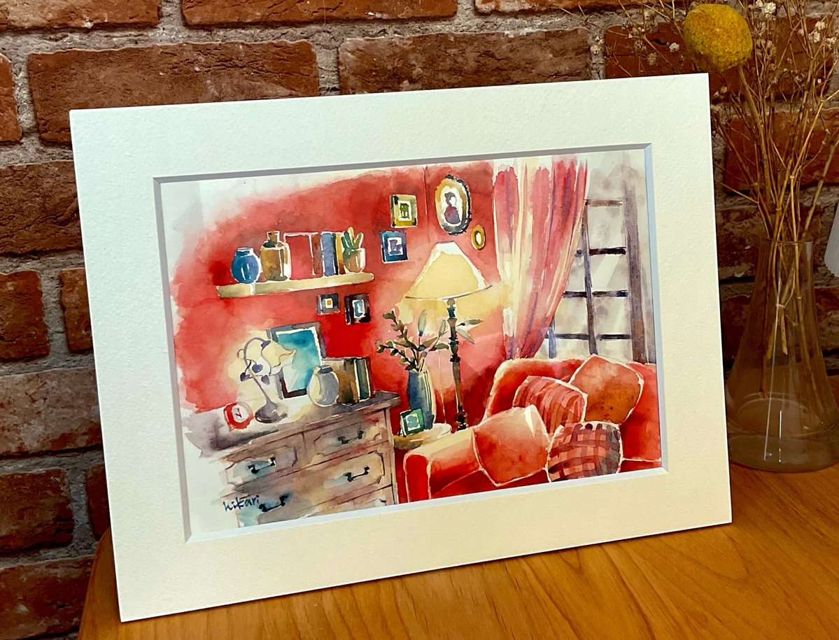 立て掛けて置くこともできます。
額込みでサイズ約26.5㎝×20㎝です。