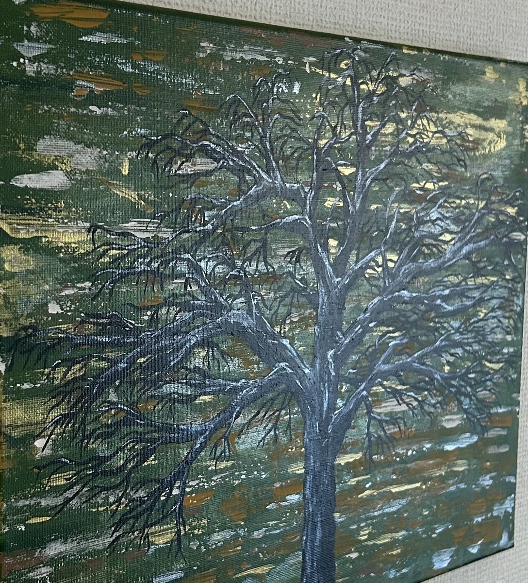 光の当たり方で表情が変化します